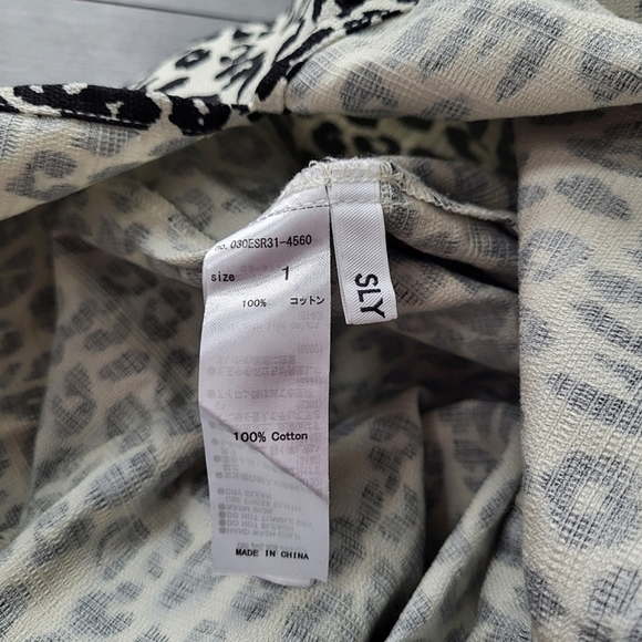 SLY Leopard Black and White Print Zipper Slit Skirt - Picture 12 of 12